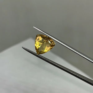 ซิทรินสีทองธรรมชาติ 8 มม. ทรงทริลเลียนคัท คุณภาพดีที่สุด พลอยเม็ดเดี่ยวสำหรับทำเครื่องประดับ - Product Image 1