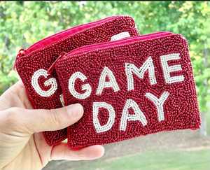 Magnifique porte-monnaie ethnique brodé à la main avec jour de jeu écrit dessus - Product Image 1