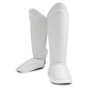 Protège-tibias en cuir véritable légers et confortables à vendre – Nouveau design, haute qualité, personnalisables - Product Image 2