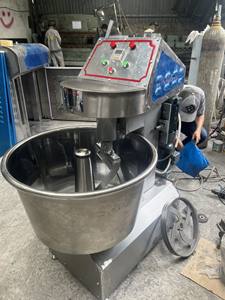 Nouvel état de qualité 6.5Kw/h. 220V/380V Boulangerie Vietnam 30Kg 1180x720x1040 1 an de garantie Mélangeur avec armoire électrique - Product Image 5