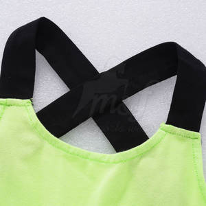 Uniforme DE TENIS sin mangas para mujer con tela elástica para comodidad Conjunto de camisa y falda de tenis de manga corta para mujer - Product Image 3