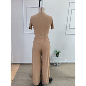 Conjunto de Dos Piezas para Mujer, Blusa de Crepé de Manga Corta con Cuello Redondo y Pantalones, 36186 - Beige - Product Image 5