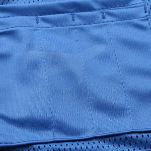 เสื้อกั๊กนิรภัยโพลีเอสเตอร์สะท้อนแสงขายดีที่สุดสำหรับงานอุตสาหกรรมพร้อมกระเป๋าหลายช่อง - Product Image 6