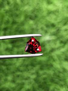 100% พลอยโกเมนสีแดงเข้มตามธรรมชาติคุณภาพยอดเยี่ยม1.80กะรัตพลอยมีค่าหลวมจำนวนมาก - Product Image 3