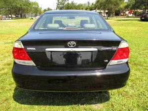 Toyota Camry XLE 2005 / Disponible à la vente avec faible kilométrage, moteur essence / Véhicule d'occasion en excellent état et sans accident, aucun problème. - Product Image 3