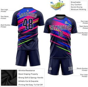 Ensemble d'uniformes de football respirants de haute qualité personnalisé bleu rose jaune vert couleur kits de vêtements de football d'équipe pour hommes - Product Image 4