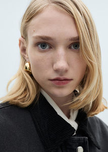 Chaqueta Vaquera de Moda con Cremallera para Mujer, Diseño Sólido de Invierno, Transpirable, con Decoración Bordada, Producto al por Mayor - Product Image 2