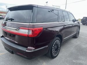 CLean Great deal ..Used 2022 L I N C O L N N A V I G A T O R L B L A C K L A B E L 4 W D - Product Image 2