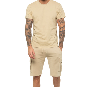 Conjunto de camisa y pantalones cortos de alto rango para hombre Diseño inusual y llamativo para la moda de verano - Product Image 5