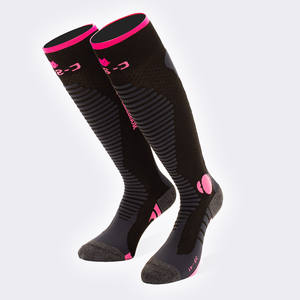Calcetines deportivos de algodón cómodos de fabricación italiana para correr con logotipo personalizado disponible en diferentes colores - Product Image 5