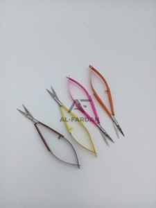 Ciseaux de maquillage professionnels couleur rose vif lame tranchante incurvée durable en acier inoxydable Logo personnalisé ressort à sourcils - Product Image 4