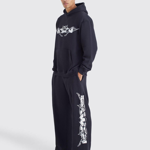 Ensemble de sweats à capuche et pantalons de survêtement à imprimé graphique de style urbain pour hommes Parfait pour l'hiver Survêtement surdimensionné de couleur contrastée pour hommes - Product Image 1