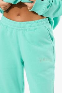 ชุดวอร์มผู้หญิงสีเขียวมิ้นท์ แขนยาว ปักลาย สำหรับฤดูหนาว - Product Image 5