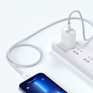 Câble de données Type-C 60W vers Type-C 2M CB-298CC blanc - Product Image 3