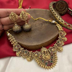 Conjunto de collar de templo tradicional con Collar chapado en oro Conjunto con pendientes para ropa de boda Ropa de festival para mujer - Product Image 1