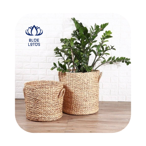 Grand pot rond en jacinthe d'eau avec pot en métal, grand brun - Product Image 3