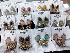 Pendientes colgantes de perlas de piedra de sombra con cuentas de estilo tradicional para mujer, diseño impresionante, joyería de moda de aleación de Zinc al por mayor - Product Image 3