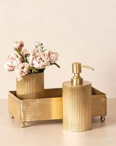 Ensemble de salle de bain en métal sophistiqué, accessoires de maison raffinés, porte-serviettes élégant, distributeur de savon, gobelet à brosse à dents, organisateur de rangement - Product Image 5