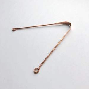 Nettoyant pour la langue en cuivre pur pour une routine de bien-être holistique favorisant la détoxification buccale et des résultats d'hygiène améliorés - Product Image 4