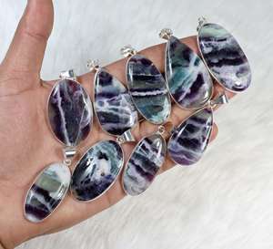 Colgante de fluorita arcoíris Chapado en plata de la mejor calidad, cabujones de piedras preciosas para mujer, joyería para ocasiones de regalo - Product Image 1