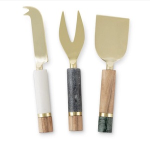 Couverts à manche en osier indien faits à la main en acier de qualité supérieure or poli couteau à fromage fourchette spatule manche en rotin outils à fromage - Product Image 3