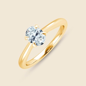 Bague ovale en or massif 14 carats avec croix en arc et 1 diamant ovale de 0,3 carat F-VS cultivé en laboratoire, idéale pour le quotidien ou comme cadeau d'anniversaire - Product Image 1