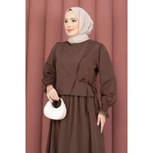 Conjunto de 2 Piezas para Mujer, Top y Pantalones Cortos de Crepé con Ribete de Encaje, Color Café, Talla XS - Product Image 2