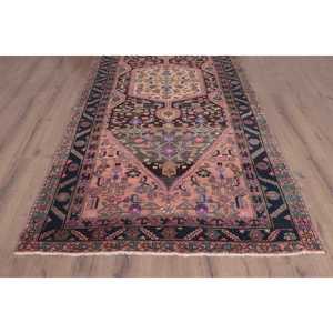 Alfombra de 5x11.1 pies, Alfombra Turca, Alfombra Vintage de Lana Azul con Plantas y Árboles - Product Image 5