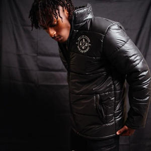 Nueva llegada personalizado bordado logotipos caliente mujeres Puffer chaquetas impermeable invierno bombardero burbuja chaquetas - Product Image 3