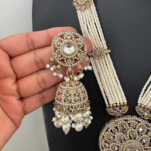 สร้อยคอประดับมุกเปลือกหอยทองเหลืองสไตล์ซาบายาซาชีสำหรับผู้หญิง เครื่องประดับงานแต่งงาน - Product Image 5