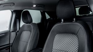 Ford Escape Active Clean 2023 d'occasion Direction gauche Intérieur foncé Sièges en cuir Transmission AWD Régulateur de vitesse ACC - Product Image 3