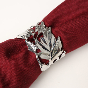 Vente de haute qualité par les exportateurs indiens Prix les plus bas Rond en métal rond avec argent fini pour les utilisations d'hôtel de fête de mariage - Product Image 4