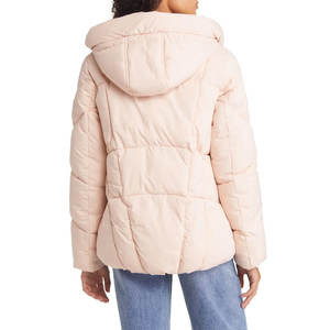 Top qualité rose clair couleur femmes doudoune conception décontractée tissu respirant chaud fermeture à glissière veste d'hiver pour l'extérieur - Product Image 2