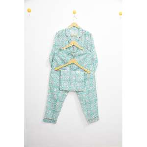 Ensemble de pyjama en coton floral léger - Vêtement de nuit imprimé à la main pour femmes - Prix de gros - Product Image 6