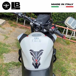 Adesivo 3D in Fibra di Carbonio per Serbatoio Moto Honda CB500F - Product Image 2