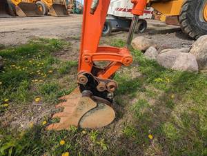 Mini-excavatrice Kubota KX91-3 Super Series 3 de 2014 – Puissante, fiable et polyvalente - Product Image 5