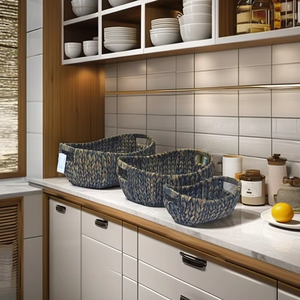 Juego de 3 bandejas ovaladas negras para plantas acuáticas de Hien Luong - Product Image 1