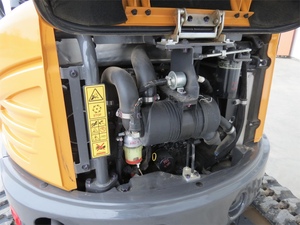 Mini-excavatrice sur chenilles d'occasion de 3 tonnes avec une capacité de godet de 0,12 m³, moteur diesel, puissance de creusement élevée pour l'agriculture et la construction - Product Image 4