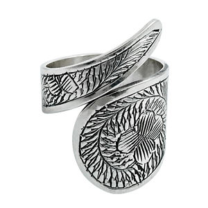 Meilleure vente Nouveau design 925 en argent sterling massif Design unique Bague gravée Bijoux faits à la main Prix de gros Fournisseurs en vrac - Product Image 1