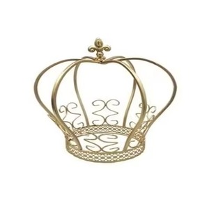 Sculpture de couronne dorée rayonnante pour une décoration de table élégante avec un design en cristal scintillant et un attrait d'exposition domestique haut de gamme - Product Image 2