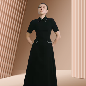 En Stock Ropa de mujer Vestido ILY DETALLE DE CADENA VESTIDO MIDI con cinturón Logotipo personalizado Moda Ropa de mujer Lista para enviar - Product Image 2