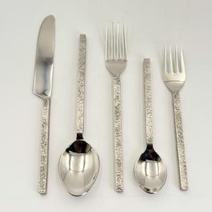 Vaisselle de haute qualité, manche rond martelé, acier inoxydable 202, ensemble de couverts personnalisés pour la table à manger et la maison - Product Image 5