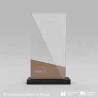 Trophée rectangulaire en acrylique Prestige, durable, poli, lettres gravées en typographie, récompense d'entreprise haut de gamme, modèle pour employés