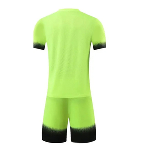 Nouveau style de haut de football simple de couleur unie Vêtements d'uniforme de maillot de football élégant pour les joueurs Vêtements de sport d'entraînement - Product Image 6