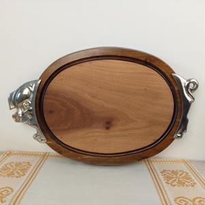 Tabla de Cortar Ovalada de Madera Clásica con Asas de Metal, Perfecta para Uso en la Cocina, Buffet y Exhibición en la Mesa de Comedor, de la India - Product Image 1