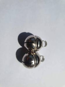 Clochettes de fauconnerie à double tonalité en laiton et argent de Lahori, fabriquées à la main au Pakistan - Product Image 3