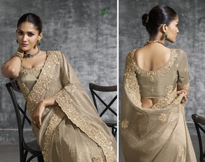 Sari en organza élégant de créateur avec de riches broderies Zari Dori et sequins, idéal pour les mariages et les fêtes, blouse cousue incluse - Product Image 6