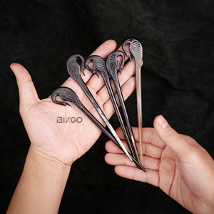 Bâton de cheveux en corne de buffle personnalisé de haute qualité corne de buffle naturelle Vietnam conception de grue en forme d'oiseau artisanat accessoires de coiffure - Product Image 1