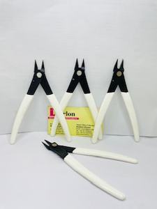New Latest Style Manicure Nail Rhinestones Removal Pliers Nail Special Cutter Nail Unloading <b>Nipper</b> Chain Scissors For Nails. - Product Image 3