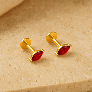Boucles d'oreilles clous en cristal marquise rubis - Product Image 3